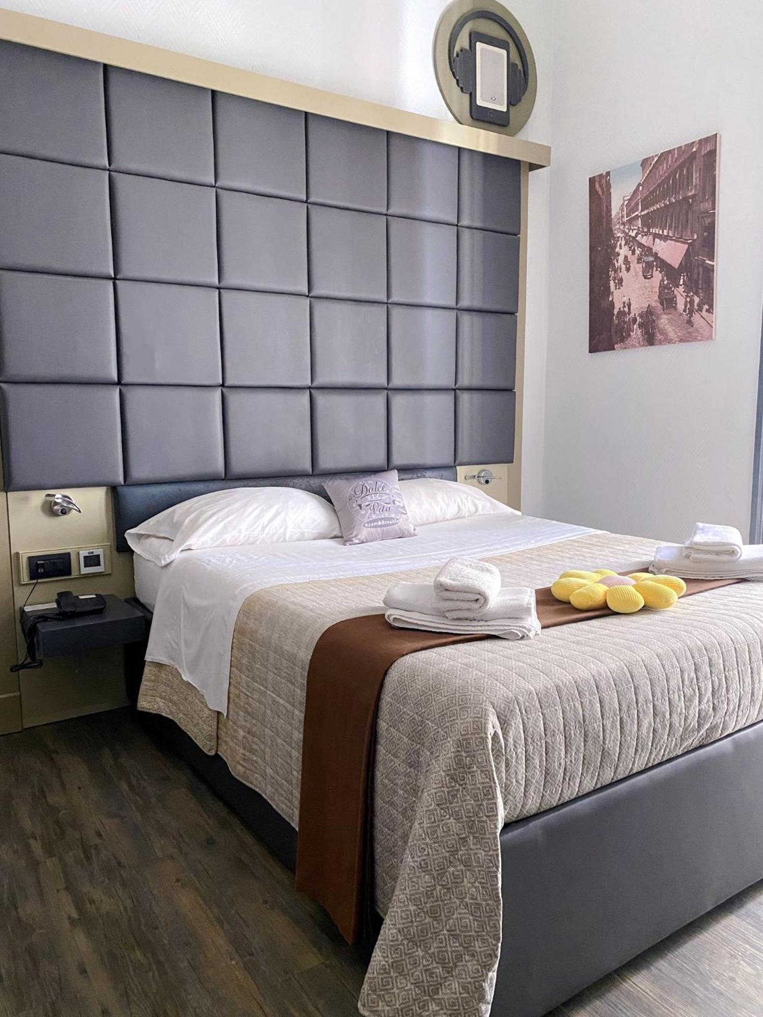 נאפולי Dolce Vita Rooms מראה חיצוני תמונה