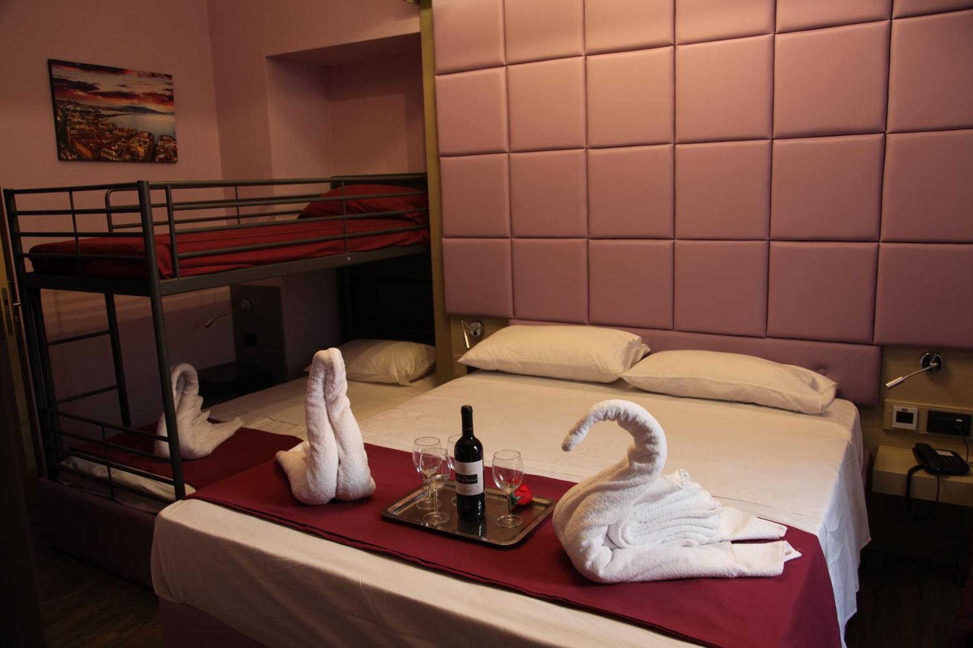 נאפולי Dolce Vita Rooms מראה חיצוני תמונה