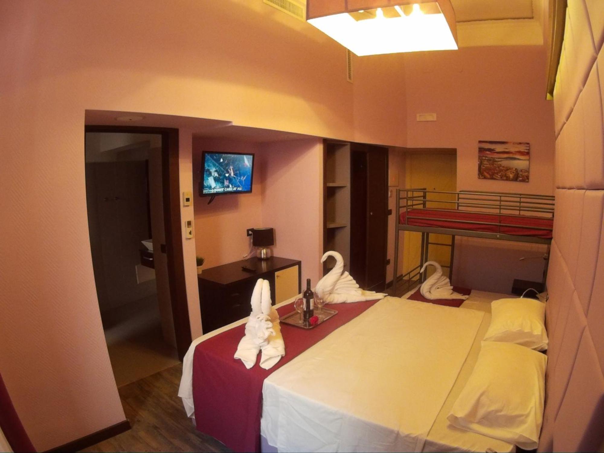 נאפולי Dolce Vita Rooms מראה חיצוני תמונה