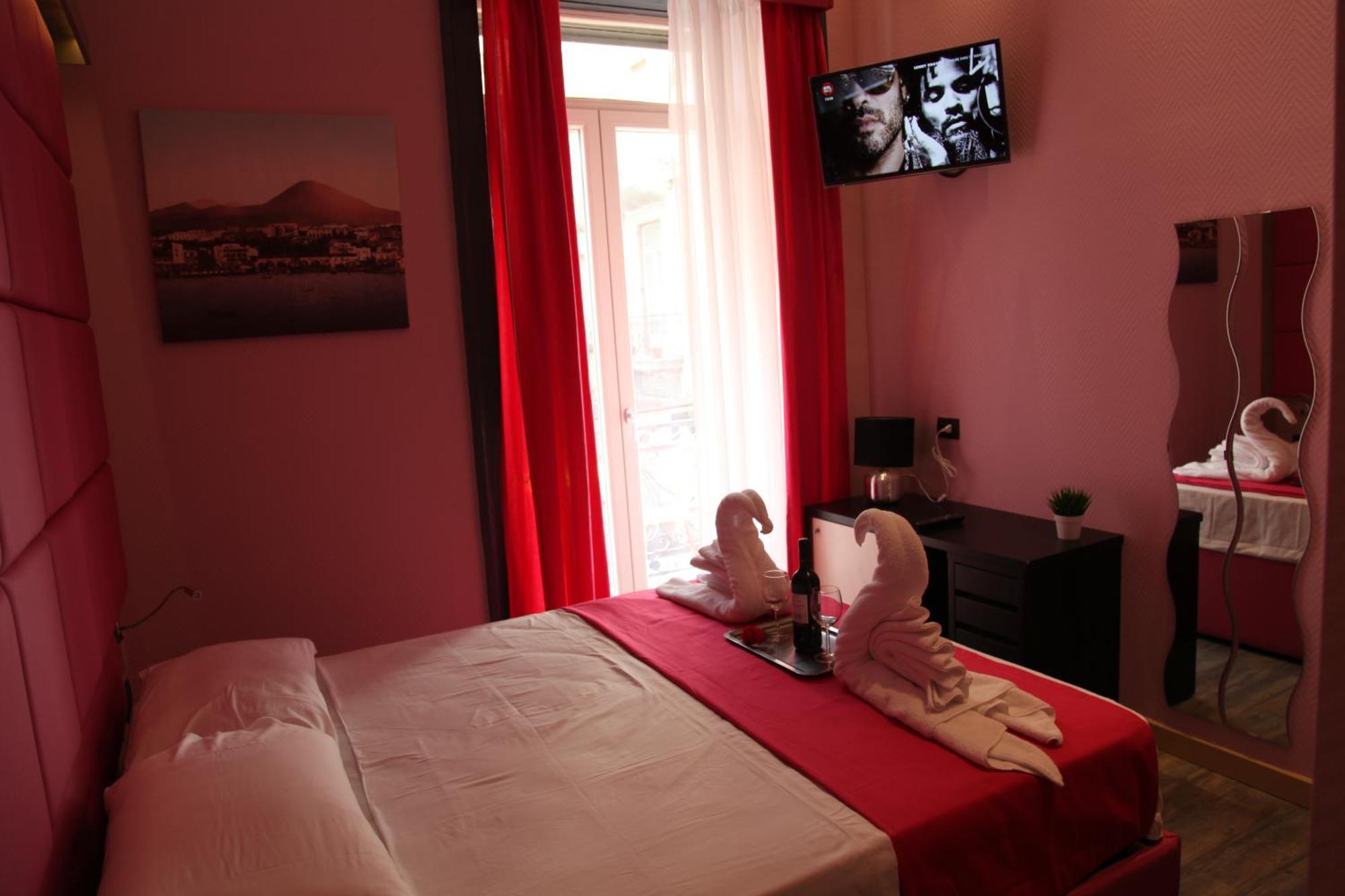 נאפולי Dolce Vita Rooms מראה חיצוני תמונה